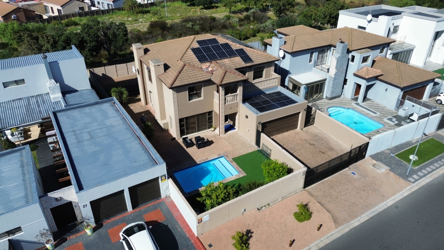 4 Bedroom Property for Sale in Parklands Western Cape